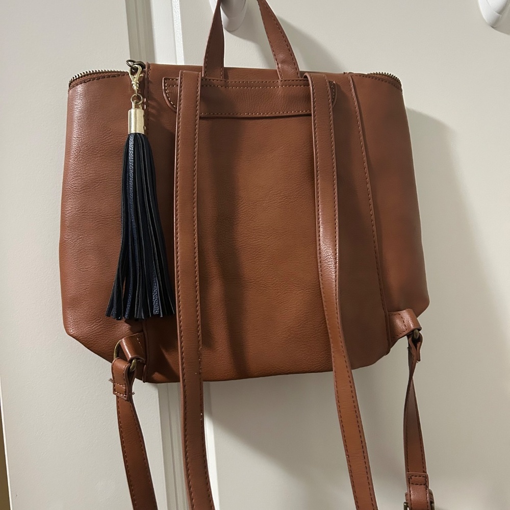 Universal Thread Backpack - Picture 2 of 2